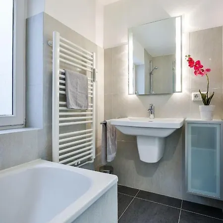 Appartement-riva Διαμέρισμα *